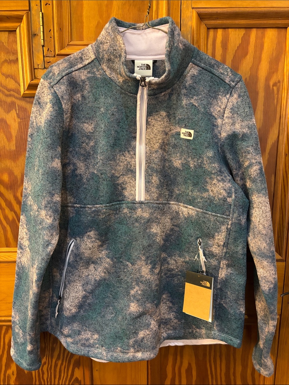 The North Face Women's Half-Zip Fleece Pullover - Teal and pink Cloud Print